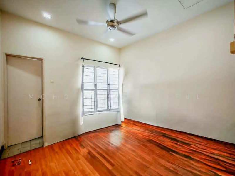 2-storey Terraced House for Sale in Denai Alam (Shah Alam) - Mohd Aizat Saiful Bahri - Interior - PropertyGuru.com.my