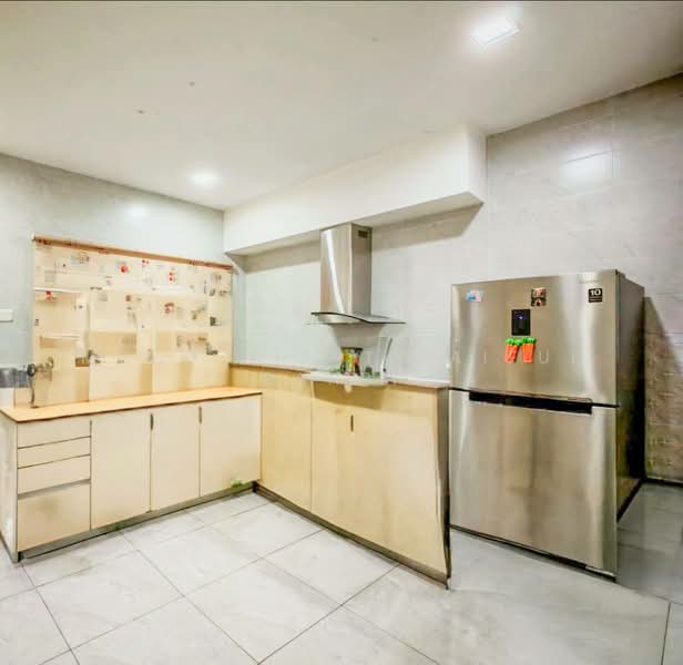2-storey Terraced House for Sale in Denai Alam (Shah Alam) - Mohd Aizat Saiful Bahri - Kitchen - PropertyGuru.com.my