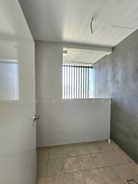 Servis Apartment untuk Dijual di Emerald 9 - Jeffrey Tham - PropertyGuru.com.my