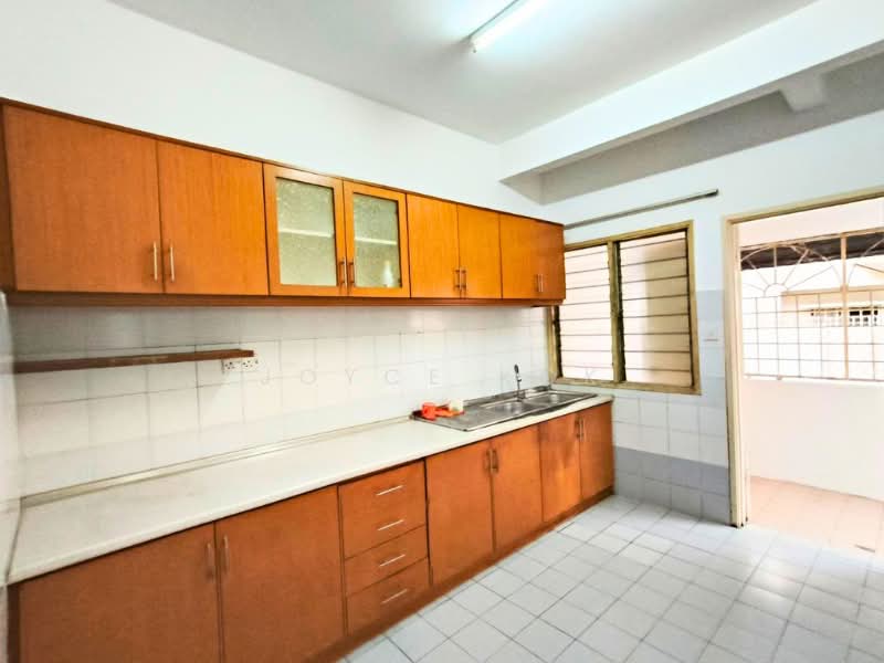 2-storey Terraced House for Sale in Usj 11 (Subang Jaya) - Joyce Kok - Kitchen - PropertyGuru.com.my