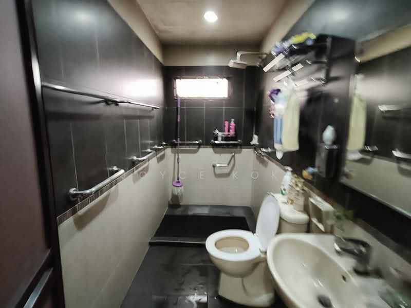 2-storey Terraced House for Sale in Usj 11 (Subang Jaya) - Joyce Kok - Bathroom - PropertyGuru.com.my