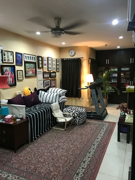 2-storey Terraced House for Sale in Usj 11 (Subang Jaya) - Joyce Kok - Living Room - PropertyGuru.com.my