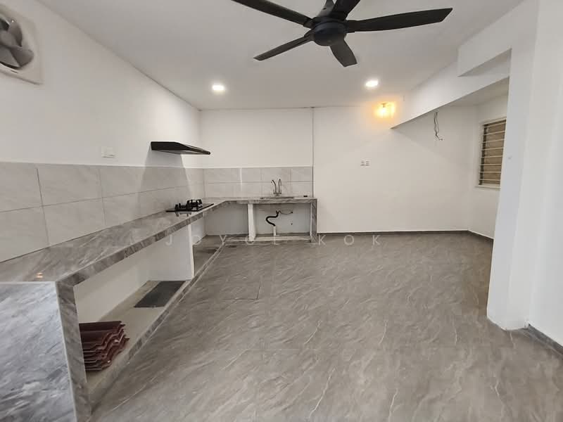 2-storey Terraced House for Sale in Usj 4 (Subang Jaya) - Joyce Kok - Kitchen - PropertyGuru.com.my