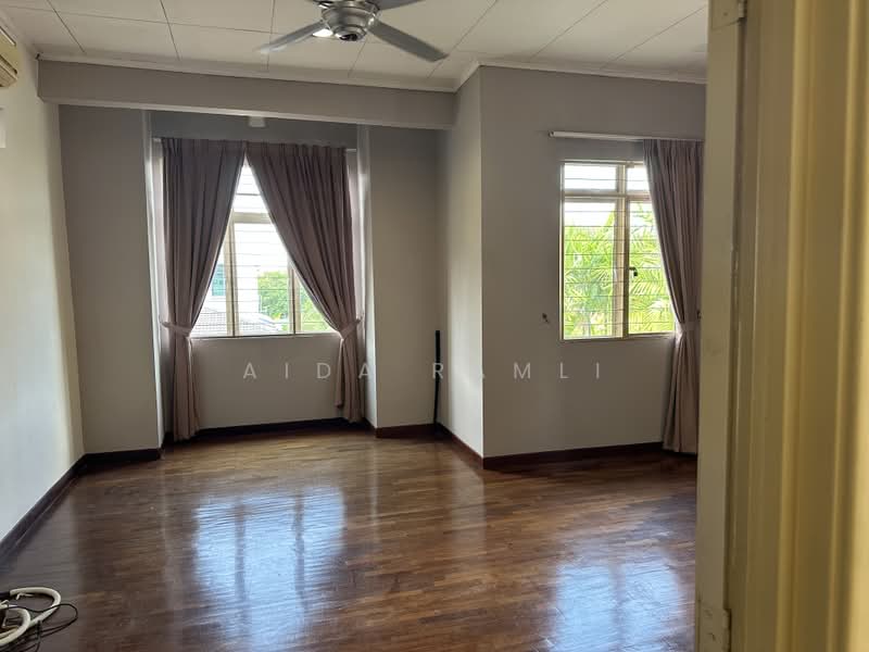 2-storey Terraced House for Sale in Bukit Jelutong (Shah Alam) - Aida Ramli - PropertyGuru.com.my