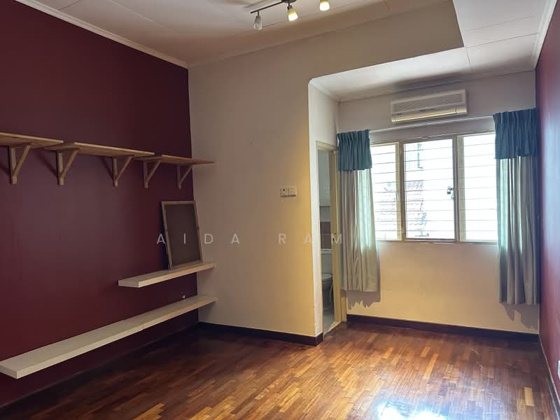 2-storey Terraced House for Sale in Bukit Jelutong (Shah Alam) - Aida Ramli - PropertyGuru.com.my