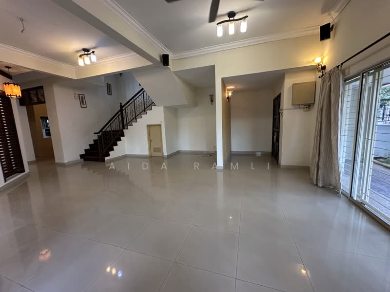 2-storey Terraced House for Sale in Bukit Jelutong (Shah Alam) - Aida Ramli - PropertyGuru.com.my