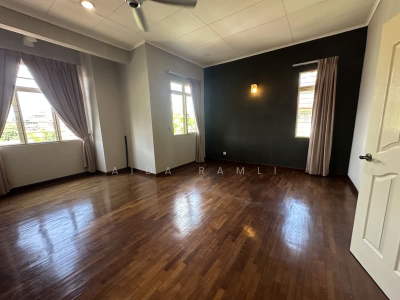 2-storey Terraced House for Sale in Bukit Jelutong (Shah Alam) - Aida Ramli - PropertyGuru.com.my