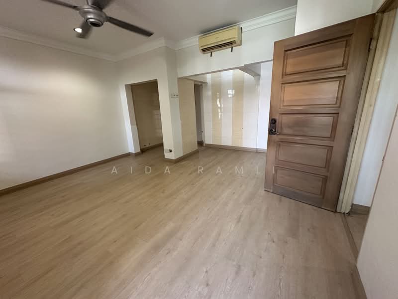 2-storey Terraced House for Sale in Bukit Jelutong (Shah Alam) - Aida Ramli - PropertyGuru.com.my