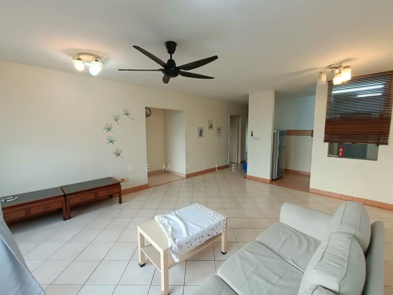 Condominium for Rent at Perdana Exclusive - Jasmine Lee - Living Room - PropertyGuru.com.my