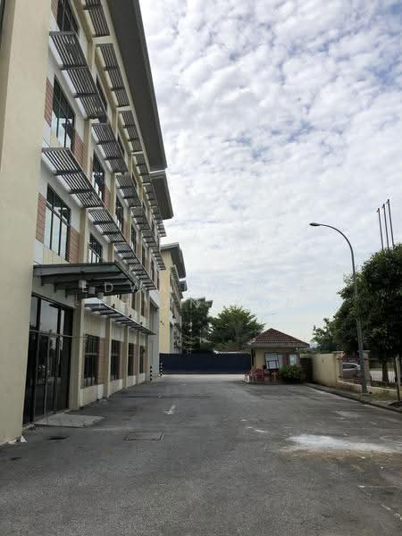 Factory for Rent in Shah Alam (Selangor) - Edward Pek Thian Kor - Exterior - PropertyGuru.com.my