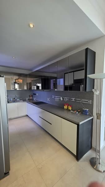 Condominium for Sale at Sri York Condominium - KK Kwok - Kitchen - PropertyGuru.com.my
