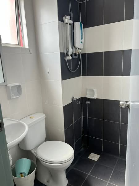 Condominium for Rent at Mutiara Residence - JR Low - Bathroom - PropertyGuru.com.my