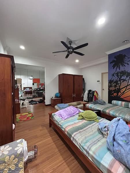 Bungalow for Sale in Kajang (Selangor) - Hanif Hanz - Bedroom - PropertyGuru.com.my