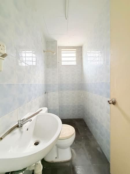 Rumah Teres 2.5 Tingkat untuk Dijual di Batu Caves (Selangor) - Hanif Hanz - Bathroom - PropertyGuru.com.my