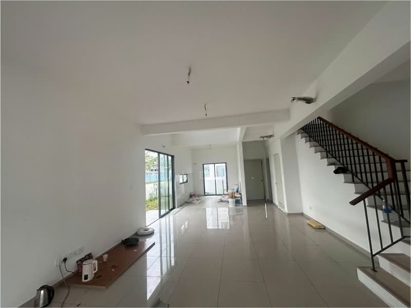 Rumah Teres 2 Tingkat untuk Dijual di Bandar Gamuda Cove (Dengkil) - Allen . - Living Room - PropertyGuru.com.my