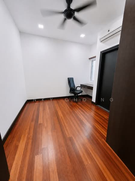 2.5-storey Terraced House for Sale in Valencia (Sungai Buloh) - Pinky Choong - PropertyGuru.com.my
