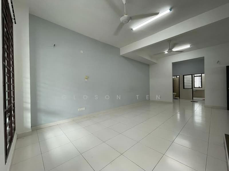 Rumah Teres 2 Tingkat untuk Dijual di Taman Pulai Hijauan (Skudai) - Gloson Ten - Living Room - PropertyGuru.com.my