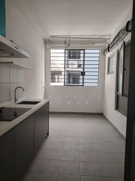 Service Residence for Rent at E'Island Lake Haven - Gudrotullah Ikhwan - Kitchen - PropertyGuru.com.my