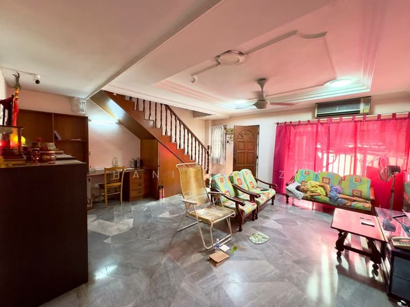 Rumah Flat untuk Dijual di Bandar Baru Ampang - Hanif Hanz - Living Room - PropertyGuru.com.my