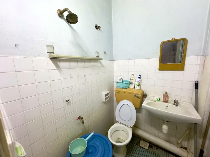 Rumah Flat untuk Dijual di Bandar Baru Ampang - Hanif Hanz - Bathroom - PropertyGuru.com.my
