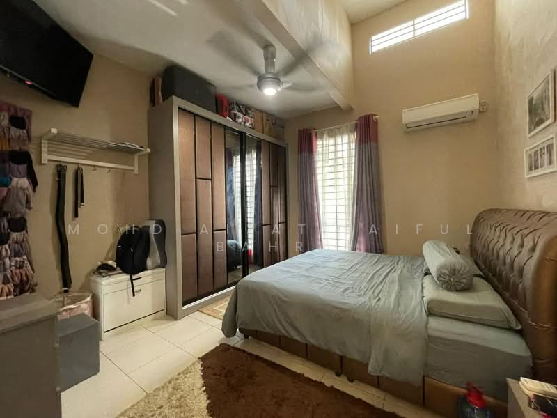 Rumah Berkembar untuk Dijual di Telok Panglima Garang (Selangor) - Mohd Aizat Saiful Bahri - Bedroom - PropertyGuru.com.my