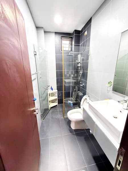 Rumah Teres 2 Tingkat untuk Dijual di Laman Glenmarie (Shah Alam) - Weng Tan - Bathroom - PropertyGuru.com.my