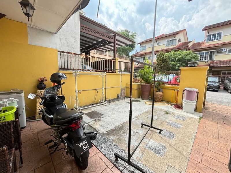 Rumah Teres 2.5 Tingkat untuk Dijual di Kampung Sungai Kayu Ara (Petaling Jaya) - Ali Idris - Exterior - PropertyGuru.com.my