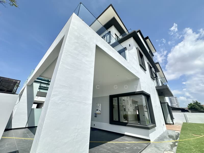 Semi-Detached House for Sale in Kampung Lapan (Melaka City) - Daric Goo - PropertyGuru.com.my