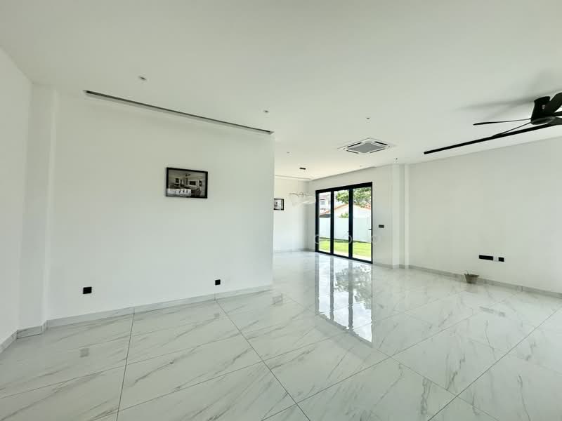 Semi-Detached House for Sale in Kampung Lapan (Melaka City) - Daric Goo - PropertyGuru.com.my