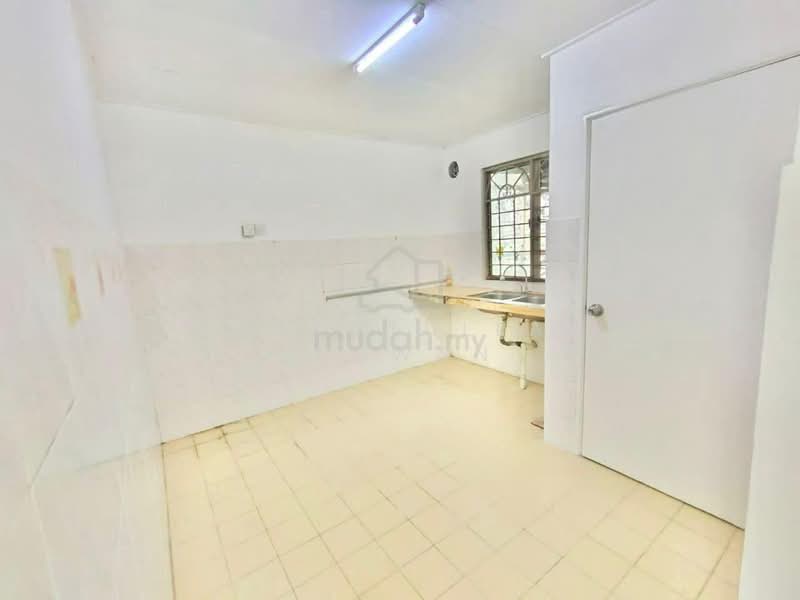 Rumah Teres 2 Tingkat untuk Disewa di Bandar Damai Perdana (Cheras) - Gudrotullah Ikhwan - Kitchen - PropertyGuru.com.my