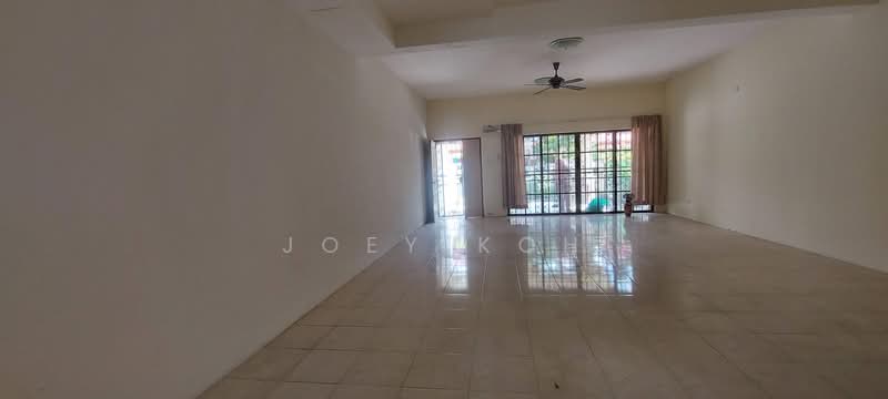 2-storey Terraced House for Rent in Bandar Nusa Rhu (Shah Alam) - Joey Koh - Living Room - PropertyGuru.com.my