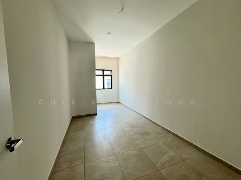 2-storey Terraced House for Rent in Ayer Molek (Melaka) - Chin Siang Fong - 3rd room - PropertyGuru.com.my