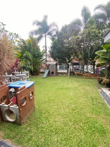Rumah Teres 2 Tingkat untuk Dijual di Taman Mount Austin (Tebrau) - Win Kam - Garden - PropertyGuru.com.my