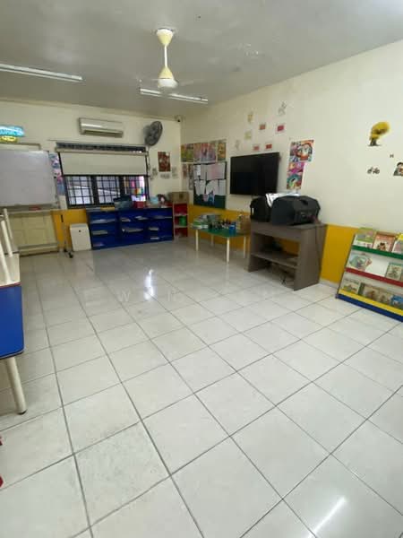Rumah Teres 2 Tingkat untuk Dijual di Taman Mount Austin (Tebrau) - Win Kam - Study - PropertyGuru.com.my