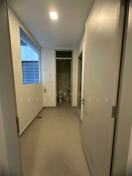 Service Residence for Sale at Sapphire Paradigm - Aeric Petrelli Goh - Corridor - PropertyGuru.com.my