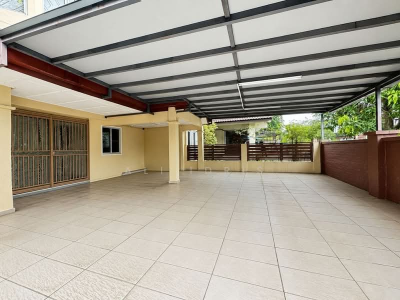 Rumah Teres 2 Tingkat untuk Dijual di Seksyen 8 (Shah Alam) - Ali Idris - Exterior - PropertyGuru.com.my