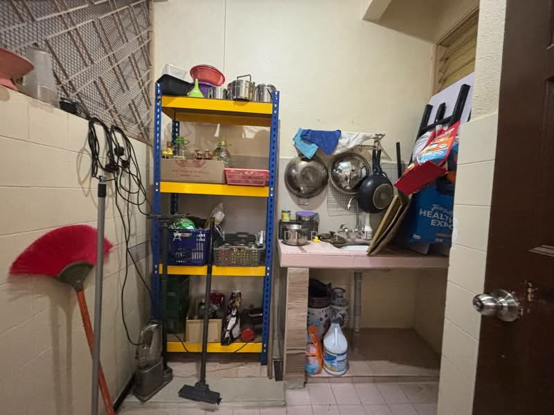 Rumah Teres 2 Tingkat untuk Dijual di Seksyen 8 (Shah Alam) - Ali Idris - Kitchen - PropertyGuru.com.my
