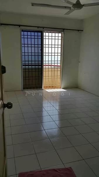 Pangsapuri untuk Dijual di Mutiara Heights - Jun Ooi - Balcony - PropertyGuru.com.my