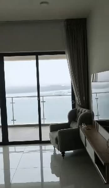 Kondominium untuk Disewa di Lovell @ Country Garden Danga Bay - Santorinic Wang - Living Room - PropertyGuru.com.my