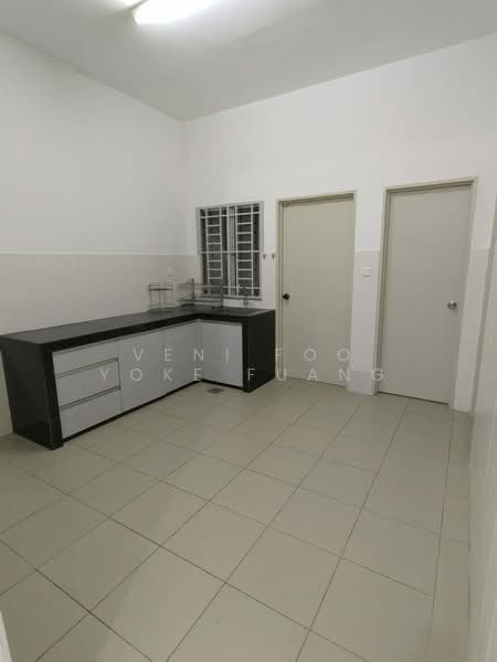 Rumah Teres 2 Tingkat untuk Disewa di Setia Alam (Selangor) - Veni Foo Yoke Fuang - Kitchen - PropertyGuru.com.my