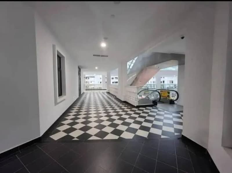 Retail Space for Sale in Iskandar Puteri (Nusajaya) (Johor) - See Yin . - Corridor - PropertyGuru.com.my