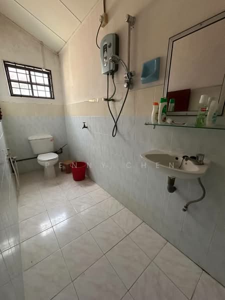 Rumah Teres 2 Tingkat untuk Dijual di Gunung Rapat (Ipoh) - PENNY CHEN - Bathroom - PropertyGuru.com.my