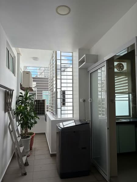 Kondominium untuk Disewa di The Seed Taman Sutera Utama - Jessy Koh - Balcony - PropertyGuru.com.my