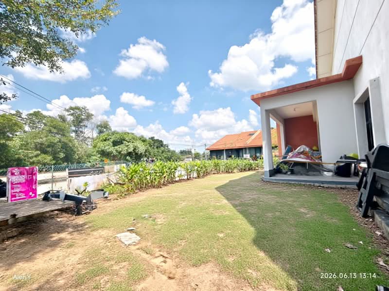 Terraced House for Sale in Kampung Padang Jaya (Kuantan) - Mohammad Azizi - PropertyGuru.com.my
