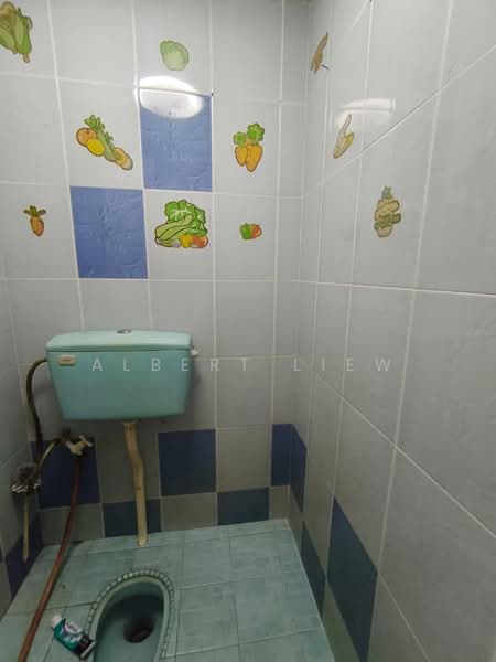 Rumah Teres 2 Tingkat untuk Dijual di Skudai (Johor) - Albert Liew - Bathroom - PropertyGuru.com.my