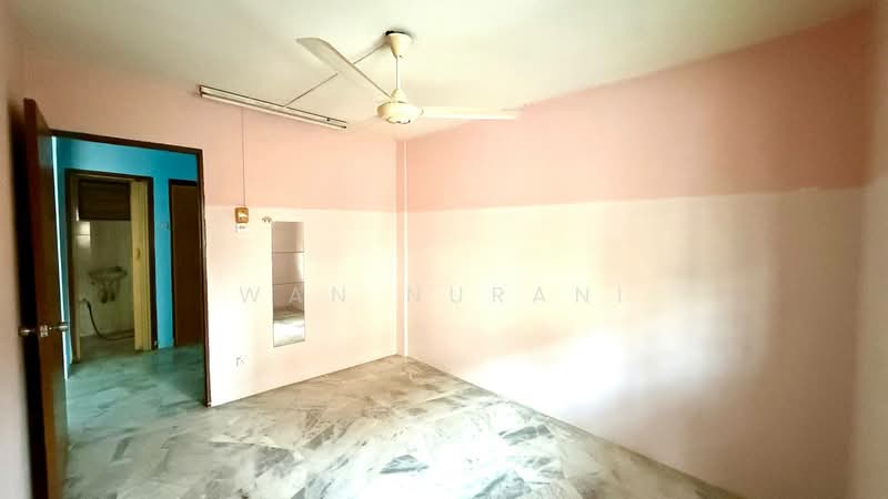 Rumah Flat untuk Dijual di Flat PKNS Section 7 - Wan Nurani - PropertyGuru.com.my