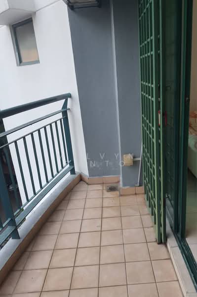 Kondominium untuk Dijual di Changkat View - Melvyn Pinto - Balcony - PropertyGuru.com.my