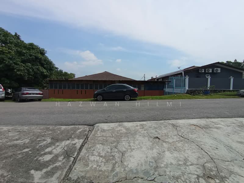 Rumah Teres 2 Tingkat untuk Dijual di Taman Kajang Utama (Kajang) - Hazwan Hilmi - Exterior - PropertyGuru.com.my