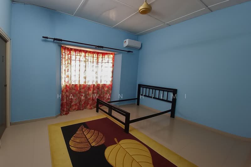Rumah Teres 2 Tingkat untuk Dijual di Taman Kajang Utama (Kajang) - Hazwan Hilmi - Bedroom - PropertyGuru.com.my