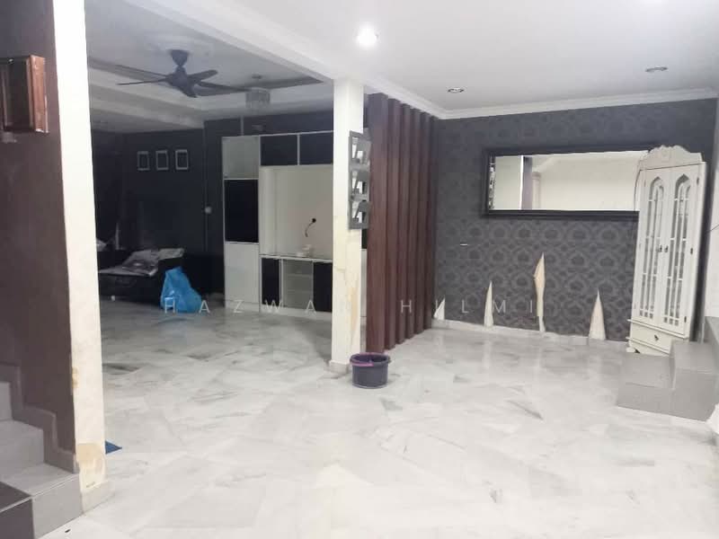 Rumah Teres 2 Tingkat untuk Dijual di Taman Kajang Utama (Kajang) - Hazwan Hilmi - Living Room - PropertyGuru.com.my